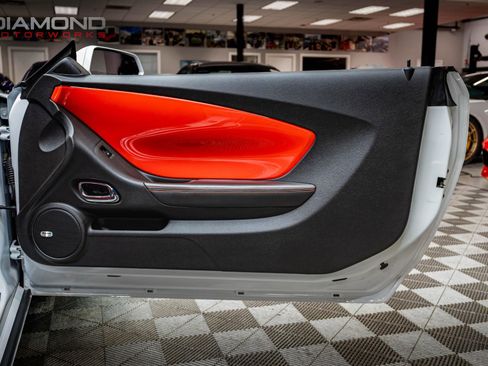 Used 2010 Chevrolet Camaro SS w/ LPO, Ground Effects Package image 86