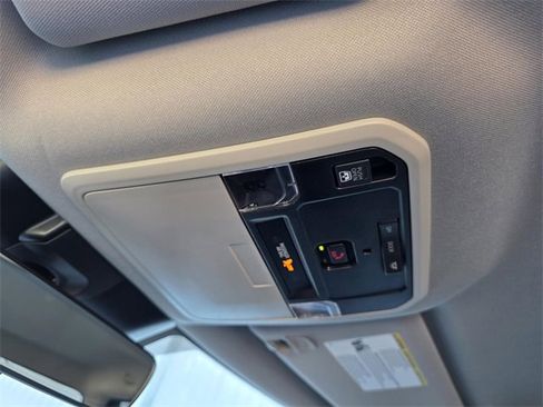 Used 2023 Toyota Tundra Limited image 32