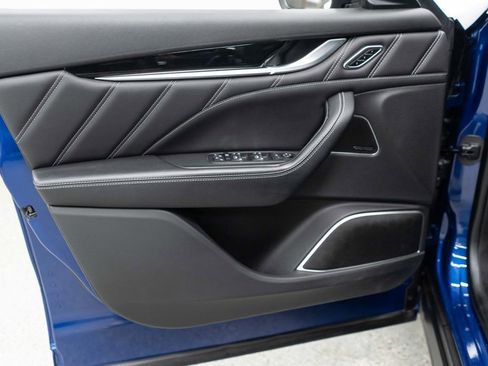 Used 2022 Maserati Levante Modena image 14