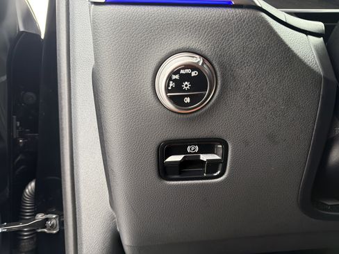 Used 2026 Mercedes-Benz GLC 300 4MATIC image 17