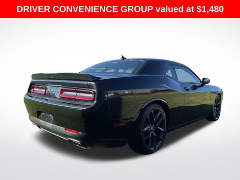 Used 2022 Dodge Challenger R/T w/ Plus Package image 5