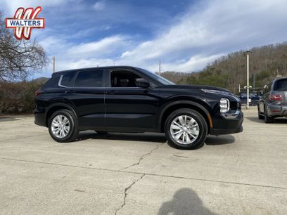 New 2026 Mitsubishi Outlander ES