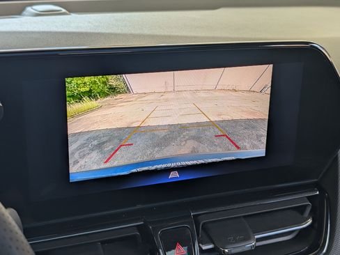Used 2025 Chevrolet TrailBlazer RS w/ Convenience Package FWD image 28