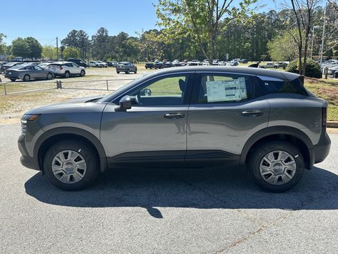 New 2026 Nissan Kicks S FWD image 8
