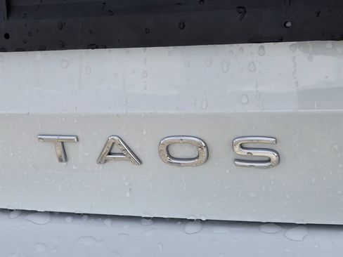 Certified 2023 Volkswagen Taos S FWD image 17