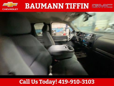 Used 2009 GMC Sierra 2500 SLE w/ Convenience Package AWD/4WD image 15