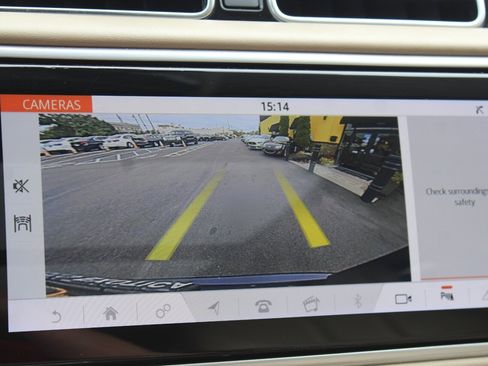 Used 2019 Land Rover Range Rover HSE image 12