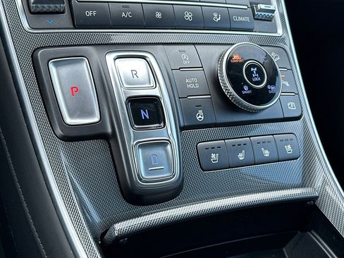 Used 2022 Hyundai Santa Fe Limited w/ Cargo Package image 25