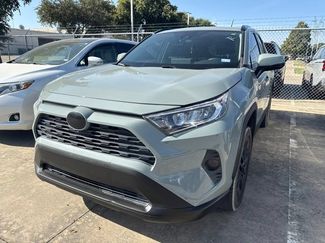 Used 2021 Toyota RAV4 XLE Premium FWD video 1