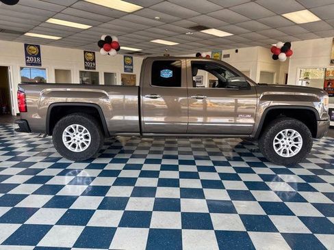 Used 2015 GMC Sierra 1500 SLE w/ All-Terrain Package image 8