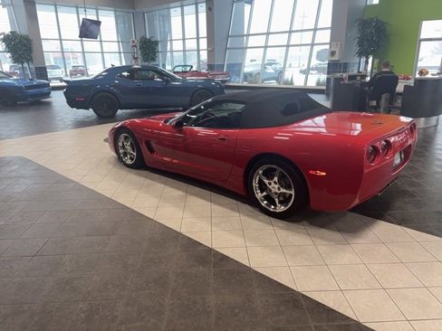 Used 2001 Chevrolet Corvette Convertible w/ Preferred Equipment Group2 image 3