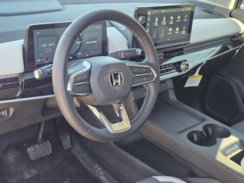 New 2026 Honda Prologue Touring image 2