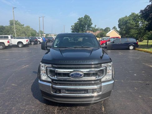 Used 2021 Ford F250 XL w/ STX Appearance Package AWD/4WD image 3