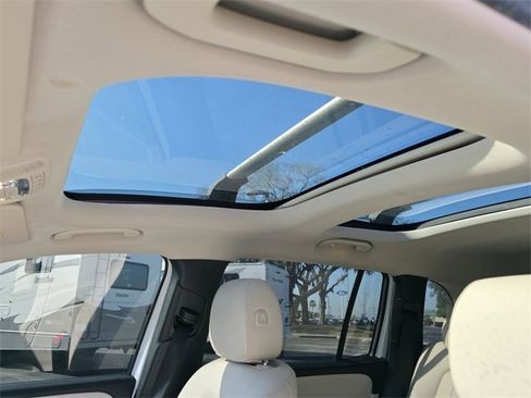 Used 2022 Mercedes-Benz GLB 250 4MATIC image 13