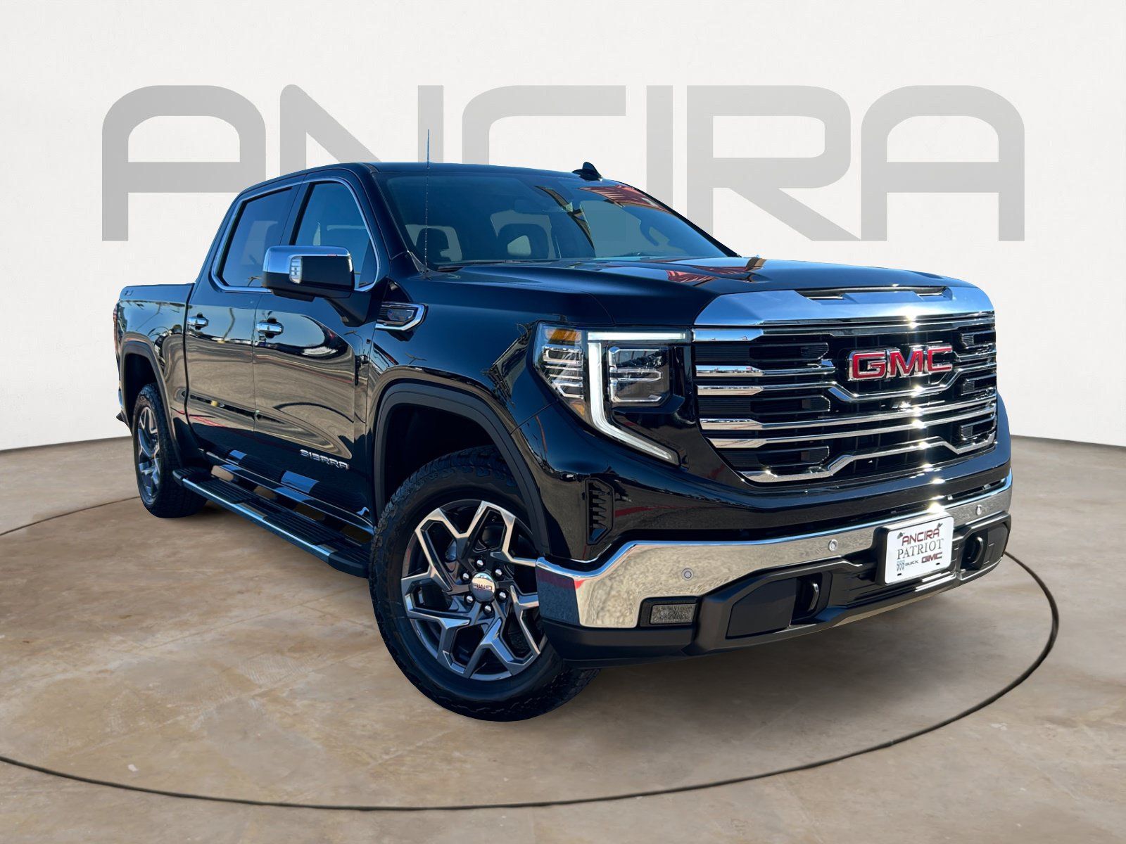Used 2026 GMC Sierra 1500 SLT AWD/4WD image 4
