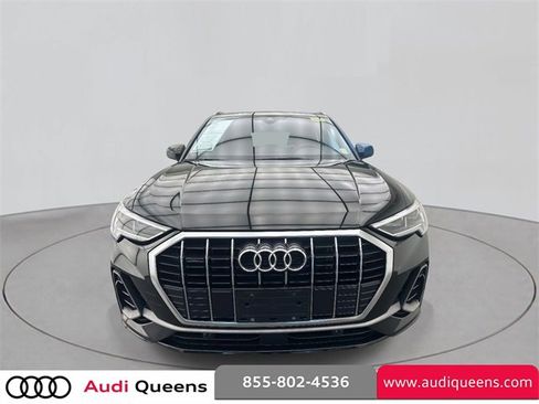 Certified 2023 Audi Q3 2.0T Premium w/ Convenience Package image 6