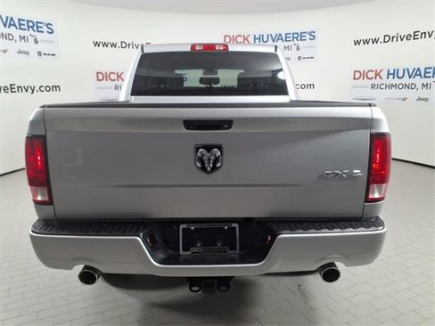 Used 2018 RAM 1500 Express image 5