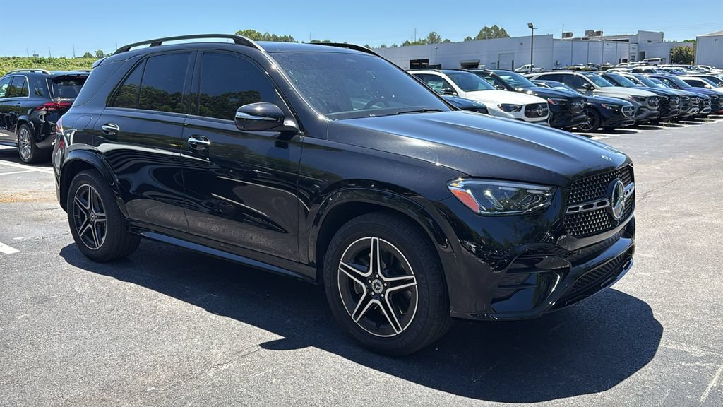 Certified 2025 Mercedes-Benz GLE 450 4MATIC image 2