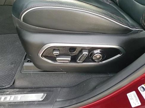 Certified 2025 Jeep Grand Cherokee Summit image 11