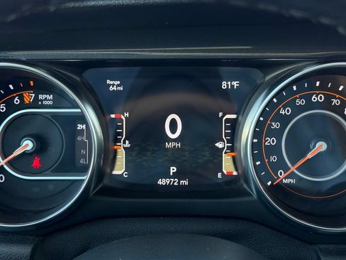 Used 2021 Jeep Gladiator Sport AWD/4WD image 27