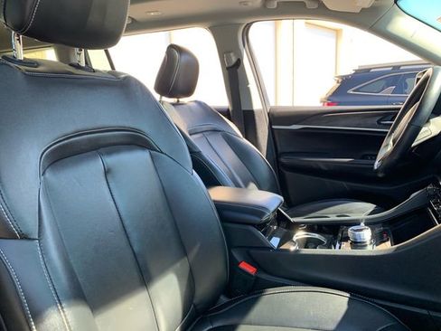 Used 2022 Jeep Grand Cherokee L Limited image 18