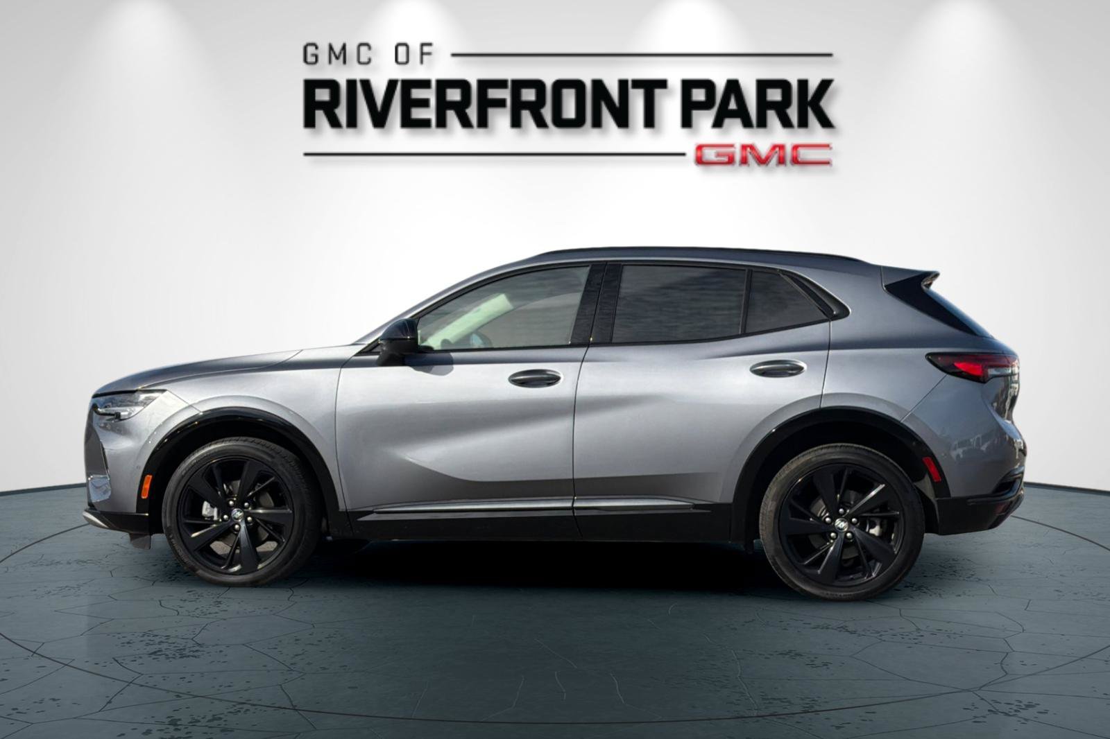 Used 2022 Buick Envision Essence w/ Technology Package II AWD/4WD image 6