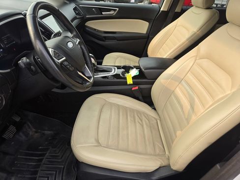 Used 2017 Ford Edge SEL w/ Equipment Group 201A FWD image 12