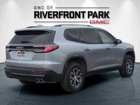 Used 2025 GMC Acadia AT4 w/ Luxury Package AWD/4WD image 3