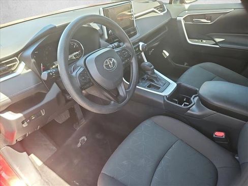 Used 2025 Toyota RAV4 XLE FWD image 12
