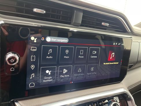 New 2026 GMC Sierra 2500 Denali w/ Denali Reserve Package image 15