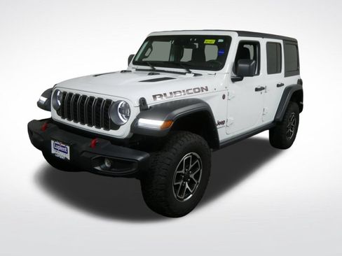Used 2025 Jeep Wrangler Unlimited Rubicon AWD/4WD image 9