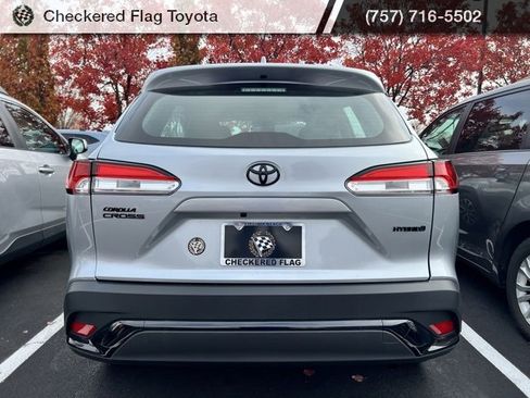 Used 2023 Toyota Corolla Cross S image 5