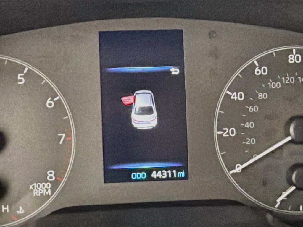 Used 2025 Toyota Corolla LE FWD image 14