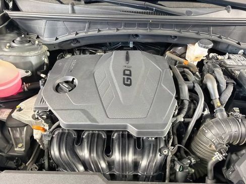 Used 2023 Hyundai Tucson Limited w/ Winter Package FWD image 37