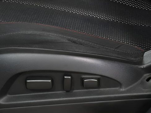Used 2016 Chevrolet Equinox LT w/ Convenience Package FWD image 20