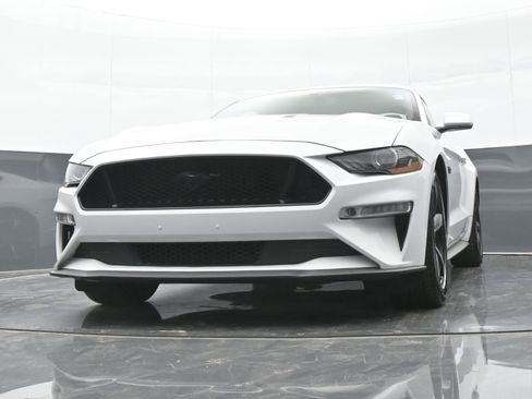 Used 2018 Ford Mustang GT image 36