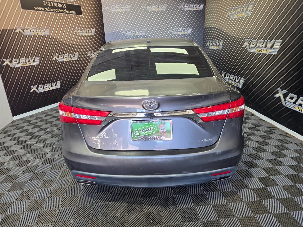 Used 2014 Toyota Avalon XLE Touring FWD image 12