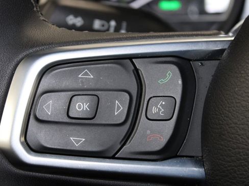 Used 2025 Jeep Wrangler Unlimited Sahara image 21