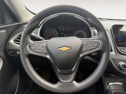 Used 2024 Chevrolet Malibu LT FWD image 16