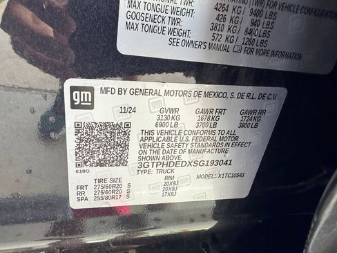 Used 2025 GMC Sierra 1500 SLT RWD image 42