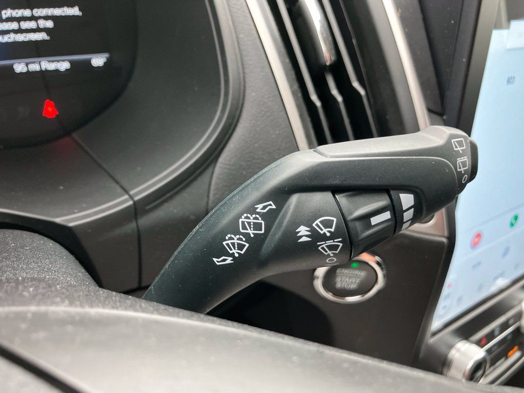 Used 2024 Ford Edge SEL w/ Convenience Package AWD/4WD image 17