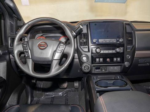Used 2023 Nissan Titan PRO-4X w/ Pro-4x Convenience Package image 2