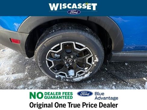 Certified 2025 Ford Bronco Sport Outer Banks w/ Outer Banks Tech Package+ AWD/4WD image 40