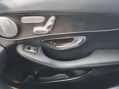 Used 2019 Mercedes-Benz C 300 4MATIC Sedan image 20