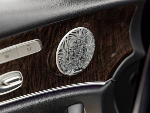 Used 2017 Mercedes-Benz E 300 4MATIC image 16