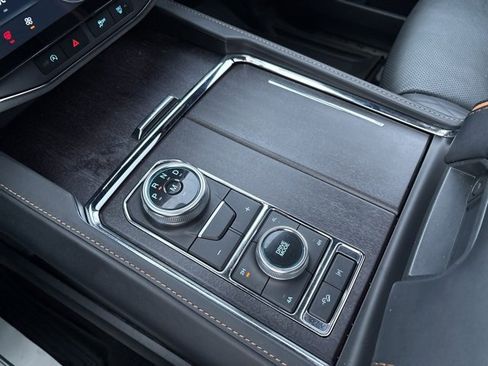 Used 2023 Ford Expedition Max Platinum image 32