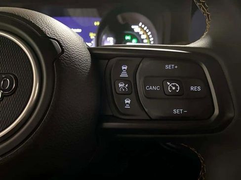 Used 2024 Jeep Wrangler Unlimited image 52