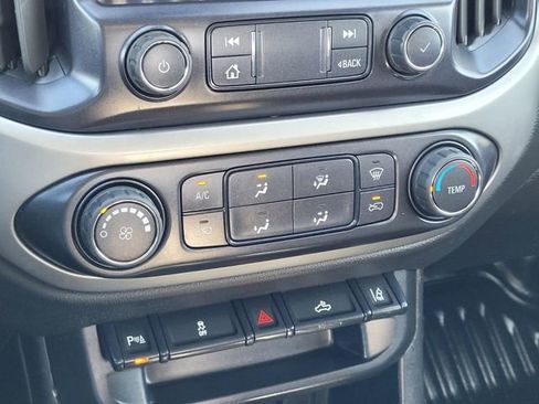 Used 2022 Chevrolet Colorado LT w/ Fleet Safety Package image 23