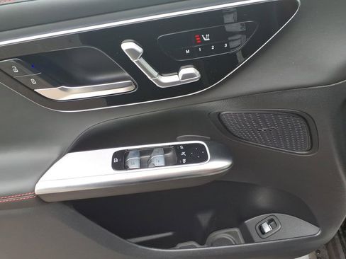 New 2026 Mercedes-Benz GLC 43 AMG 4MATIC image 12
