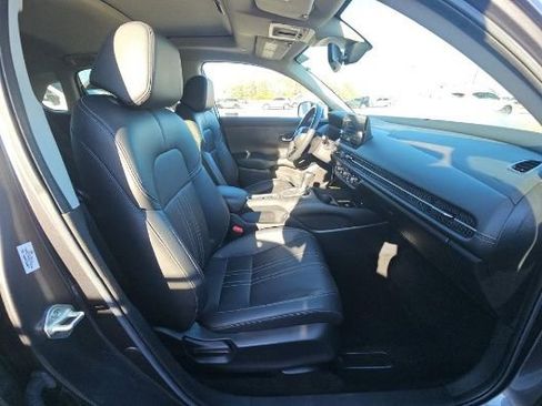 Used 2023 Honda HR-V EX-L image 4